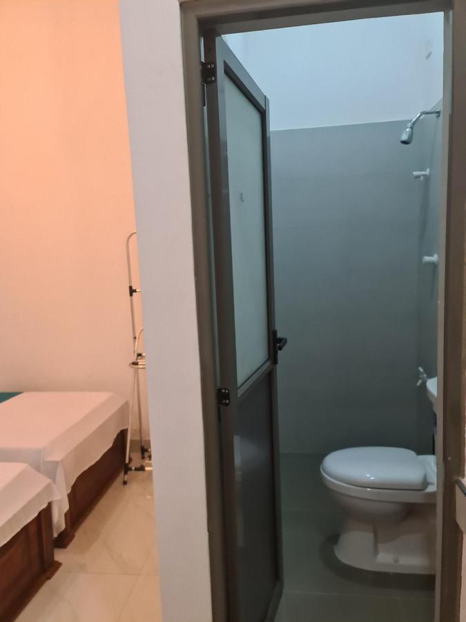 Ceylon Lodge - Airport Transit Hostel 니곰보 외부 사진